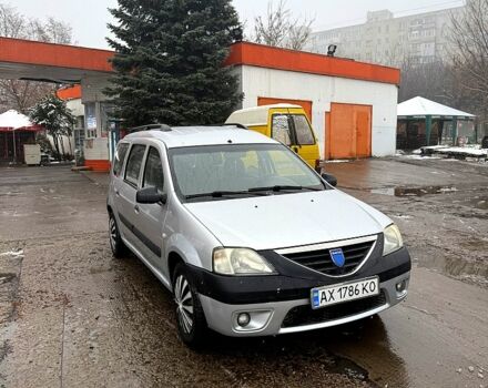 Серый Дачия Логан, объемом двигателя 1.6 л и пробегом 261 тыс. км за 4999 $, фото 1 на Automoto.ua