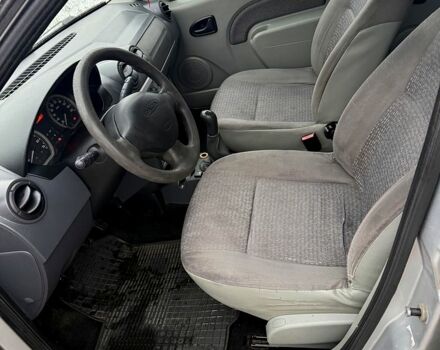 Серый Дачия Логан, объемом двигателя 1.6 л и пробегом 261 тыс. км за 4999 $, фото 7 на Automoto.ua