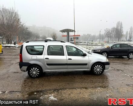 Серый Дачия Логан, объемом двигателя 1.6 л и пробегом 261 тыс. км за 4999 $, фото 2 на Automoto.ua