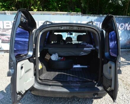 Серый Дачия Логан, объемом двигателя 1.6 л и пробегом 278 тыс. км за 5700 $, фото 9 на Automoto.ua