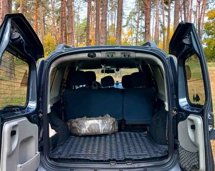 Серый Дачия Логан, объемом двигателя 1.6 л и пробегом 210 тыс. км за 5300 $, фото 4 на Automoto.ua