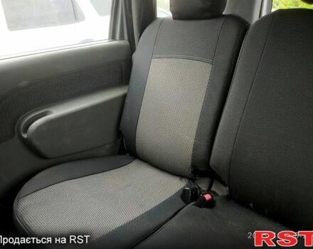 Серый Дачия Логан, объемом двигателя 1.6 л и пробегом 217 тыс. км за 4000 $, фото 4 на Automoto.ua