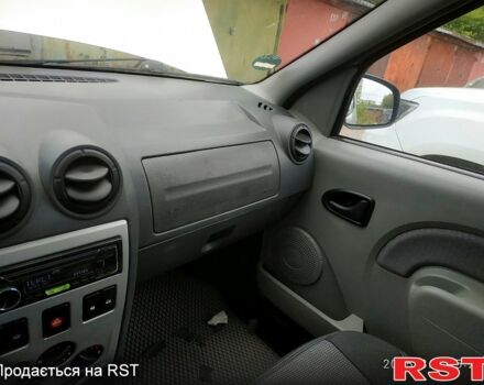 Серый Дачия Логан, объемом двигателя 1.6 л и пробегом 217 тыс. км за 4000 $, фото 2 на Automoto.ua