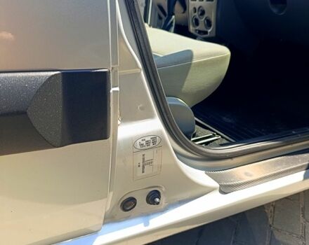 Сірий Дачія Logan, об'ємом двигуна 1.6 л та пробігом 199 тис. км за 4700 $, фото 7 на Automoto.ua