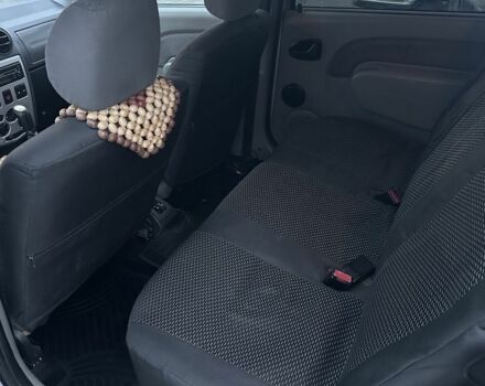 Серый Дачия Логан, объемом двигателя 1.5 л и пробегом 180 тыс. км за 3600 $, фото 5 на Automoto.ua