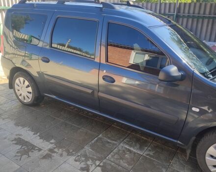 Серый Дачия Логан, объемом двигателя 1.6 л и пробегом 249 тыс. км за 6000 $, фото 2 на Automoto.ua