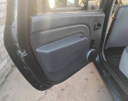 Сірий Дачія Logan, об'ємом двигуна 1.6 л та пробігом 172 тис. км за 3450 $, фото 9 на Automoto.ua