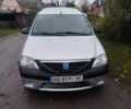 Серый Дачия Логан, объемом двигателя 1.6 л и пробегом 258 тыс. км за 3900 $, фото 11 на Automoto.ua