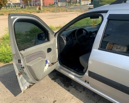 Серый Дачия Логан, объемом двигателя 1.6 л и пробегом 162 тыс. км за 5500 $, фото 5 на Automoto.ua