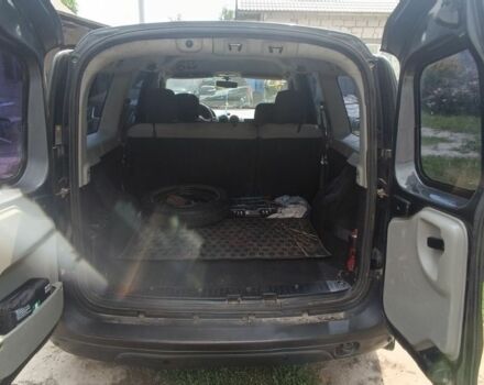 Сірий Дачія Logan, об'ємом двигуна 1.6 л та пробігом 314 тис. км за 3700 $, фото 7 на Automoto.ua