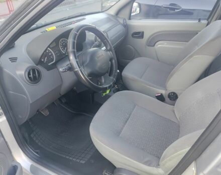 Серый Дачия Логан, объемом двигателя 1.6 л и пробегом 198 тыс. км за 3500 $, фото 7 на Automoto.ua