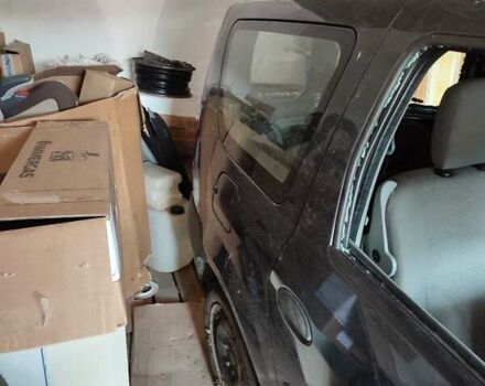 Серый Дачия Логан, объемом двигателя 1.39 л и пробегом 150 тыс. км за 1300 $, фото 4 на Automoto.ua