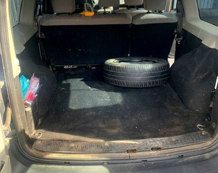 Серый Дачия Логан, объемом двигателя 1.6 л и пробегом 162 тыс. км за 5500 $, фото 3 на Automoto.ua