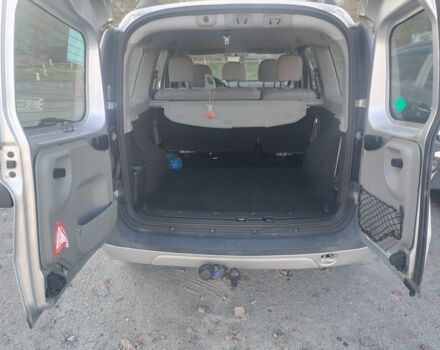 Серый Дачия Логан, объемом двигателя 1.6 л и пробегом 198 тыс. км за 3500 $, фото 3 на Automoto.ua