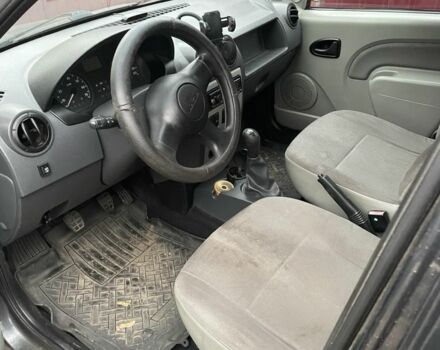 Серый Дачия Логан, объемом двигателя 1.6 л и пробегом 250 тыс. км за 3550 $, фото 4 на Automoto.ua