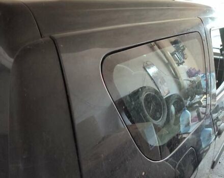 Серый Дачия Логан, объемом двигателя 1.39 л и пробегом 150 тыс. км за 1300 $, фото 5 на Automoto.ua