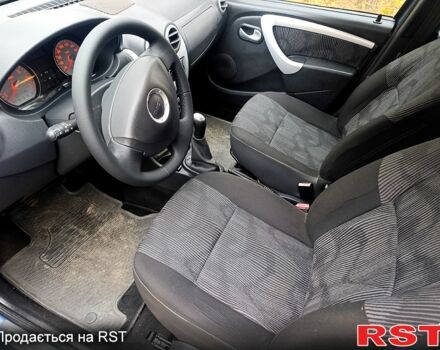 Сірий Дачія Logan, об'ємом двигуна 1.6 л та пробігом 172 тис. км за 5900 $, фото 9 на Automoto.ua