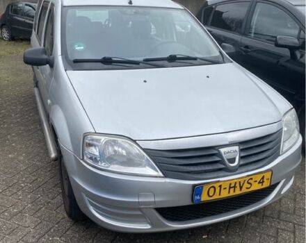 Сірий Дачія Logan, об'ємом двигуна 1.6 л та пробігом 221 тис. км за 5300 $, фото 3 на Automoto.ua