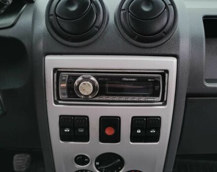 Серый Дачия Логан, объемом двигателя 1.6 л и пробегом 164 тыс. км за 5300 $, фото 18 на Automoto.ua