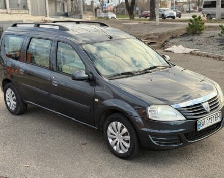 Серый Дачия Логан, объемом двигателя 1.5 л и пробегом 320 тыс. км за 4500 $, фото 1 на Automoto.ua