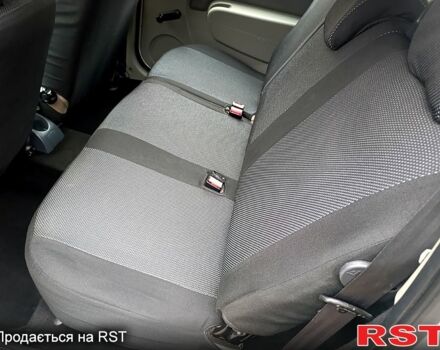 Сірий Дачія Logan, об'ємом двигуна 1.6 л та пробігом 160 тис. км за 5650 $, фото 9 на Automoto.ua