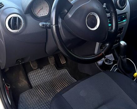 Серый Дачия Логан, объемом двигателя 1.6 л и пробегом 328 тыс. км за 5850 $, фото 7 на Automoto.ua