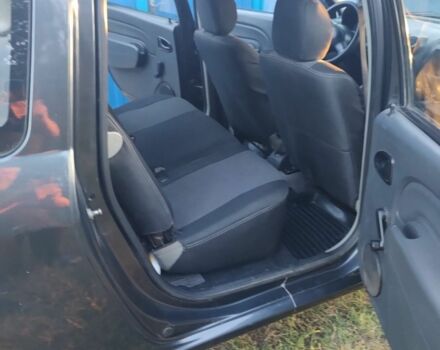 Серый Дачия Логан, объемом двигателя 1.6 л и пробегом 210 тыс. км за 5100 $, фото 2 на Automoto.ua