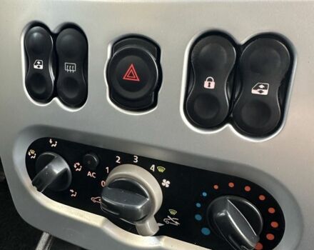 Серый Дачия Логан, объемом двигателя 1.6 л и пробегом 180 тыс. км за 5999 $, фото 15 на Automoto.ua