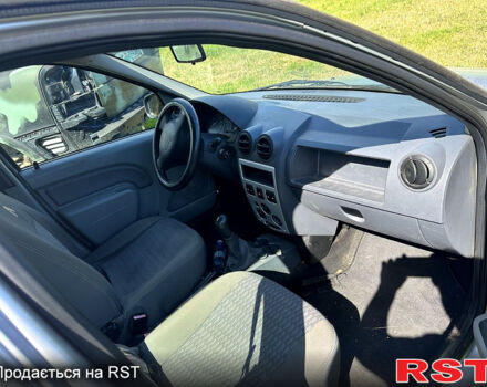 Серый Дачия Логан, объемом двигателя 1.5 л и пробегом 200 тыс. км за 1850 $, фото 3 на Automoto.ua