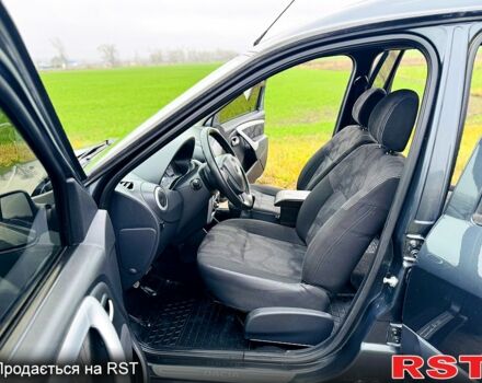 Сірий Дачія Logan, об'ємом двигуна 1.6 л та пробігом 78 тис. км за 8200 $, фото 7 на Automoto.ua