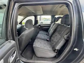 Сірий Дачія Logan, об'ємом двигуна 0 л та пробігом 120 тис. км за 3500 $, фото 6 на Automoto.ua