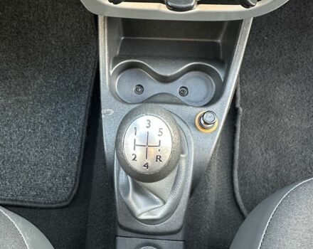 Серый Дачия Логан, объемом двигателя 1.6 л и пробегом 180 тыс. км за 5999 $, фото 14 на Automoto.ua