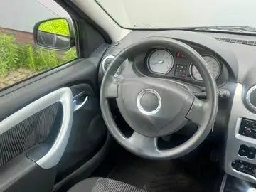 Сірий Дачія Logan, об'ємом двигуна 0 л та пробігом 120 тис. км за 3500 $, фото 5 на Automoto.ua