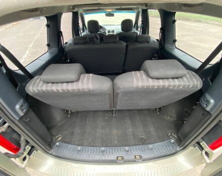 Сірий Дачія Logan, об'ємом двигуна 1.5 л та пробігом 190 тис. км за 6500 $, фото 17 на Automoto.ua