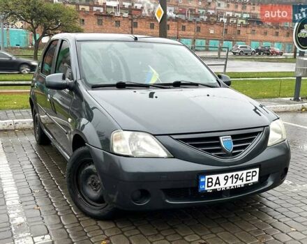 Сірий Дачія Logan, об'ємом двигуна 1.6 л та пробігом 301 тис. км за 4000 $, фото 1 на Automoto.ua