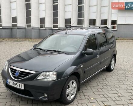 Серый Дачия Логан, объемом двигателя 1.6 л и пробегом 186 тыс. км за 3950 $, фото 1 на Automoto.ua