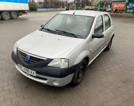 Серый Дачия Логан, объемом двигателя 1.4 л и пробегом 300 тыс. км за 3000 $, фото 1 на Automoto.ua