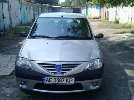 Серый Дачия Логан, объемом двигателя 1.4 л и пробегом 171 тыс. км за 3800 $, фото 1 на Automoto.ua