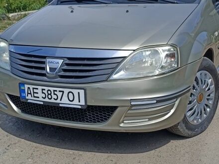 Дачия Логан 2008 в Павлограде на Automoto.ua Серый Дачия Логан, объемом двигателя 1.6 л и пробегом 272 тыс. км за 5000 $, фото 1 на Automoto.ua