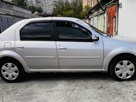 Дачія Logan 2008 у Дніпро (Дніпропетровську) на Automoto.ua Сірий Дачія Logan, об'ємом двигуна 1.6 л та пробігом 300 тис. км за 4700 $, фото 1 на Automoto.ua