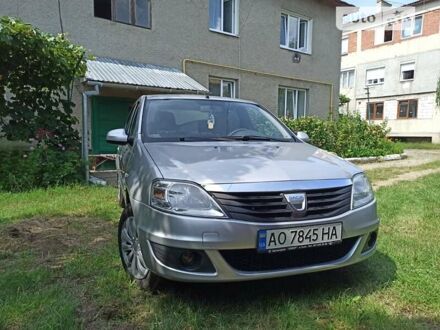 Дачія Logan 2008 у Сваляве на Automoto.ua Сірий Дачія Logan, об'ємом двигуна 1.39 л та пробігом 105 тис. км за 5000 $, фото 1 на Automoto.ua