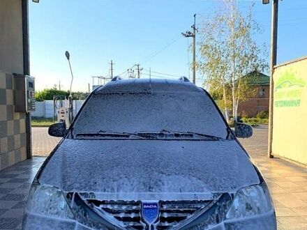 Дачия Логан 2008 в Чугуеве на Automoto.ua Серый Дачия Логан, объемом двигателя 1.6 л и пробегом 244 тыс. км за 4000 $, фото 1 на Automoto.ua