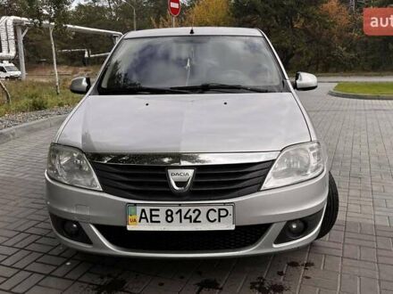 Серый Дачия Логан, объемом двигателя 1.6 л и пробегом 300 тыс. км за 4600 $, фото 1 на Automoto.ua
