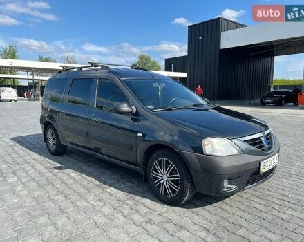 Серый Дачия Логан, объемом двигателя 1.6 л и пробегом 346 тыс. км за 4750 $, фото 1 на Automoto.ua