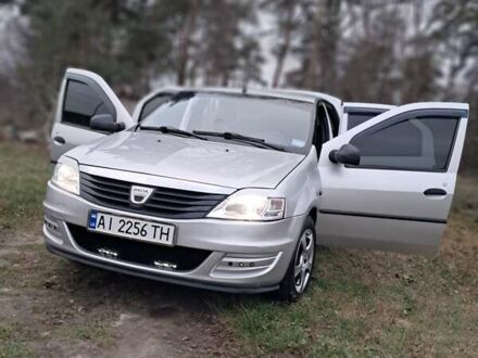 Серый Дачия Логан, объемом двигателя 1.6 л и пробегом 231 тыс. км за 4100 $, фото 1 на Automoto.ua