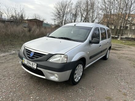 Серый Дачия Логан, объемом двигателя 1.6 л и пробегом 203 тыс. км за 3700 $, фото 1 на Automoto.ua