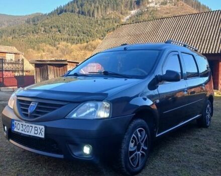 Серый Дачия Логан, объемом двигателя 1.6 л и пробегом 327 тыс. км за 3600 $, фото 1 на Automoto.ua