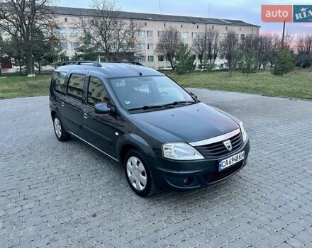 Серый Дачия Логан, объемом двигателя 1.6 л и пробегом 220 тыс. км за 5747 $, фото 1 на Automoto.ua