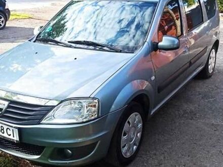 Серый Дачия Логан, объемом двигателя 1.5 л и пробегом 306 тыс. км за 4500 $, фото 1 на Automoto.ua