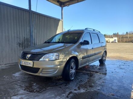 Дачія Logan 2011 у Перемышлянах на Automoto.ua Сірий Дачія Logan, об'ємом двигуна 1.6 л та пробігом 251 тис. км за 5100 $, фото 1 на Automoto.ua